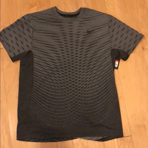 Nike Other - Nike Dry men’s workout t shirt NWT